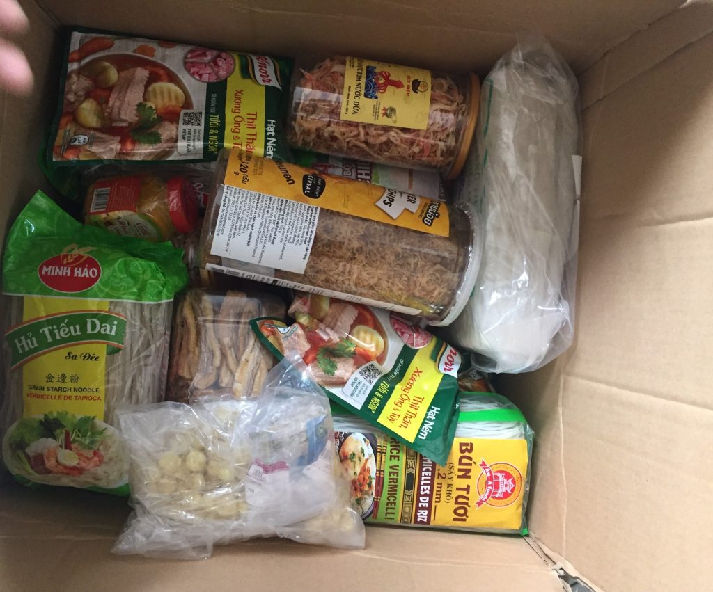 Dịch vụ vận chuyển thực phẩm khô đi Singapore