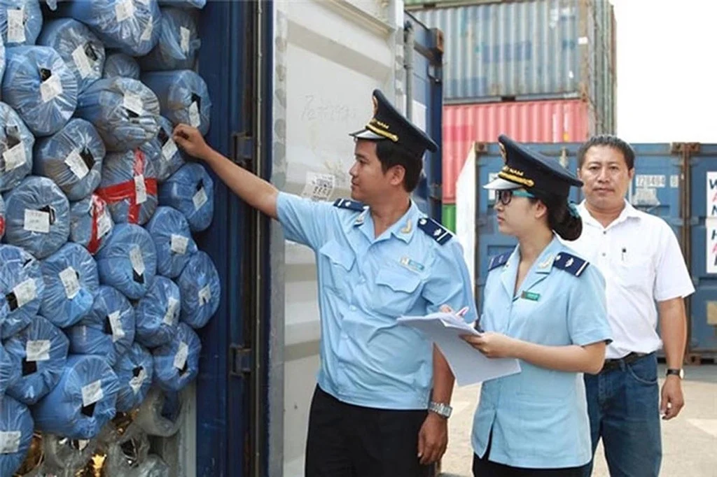 Vận Chuyển Găng Tay Cao Su